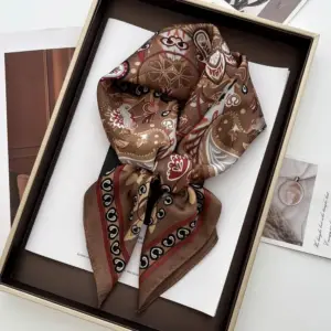 Halstuch Paisley mit Zierrand, quadratisch und glänzend – Bild 2