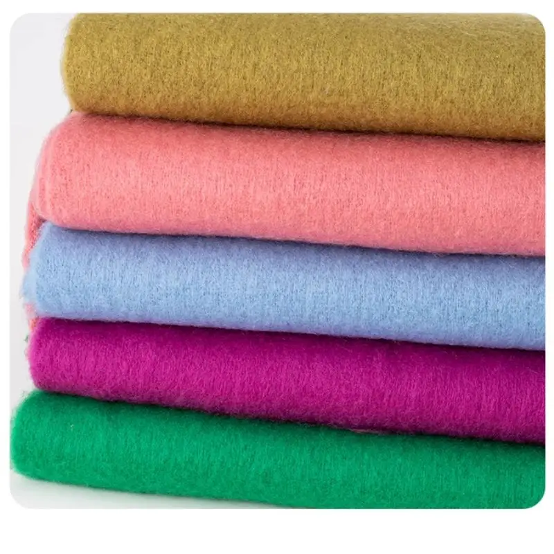 Schal Damen Winter schwarz, flauschig mit langen Fransen – Bild 6
