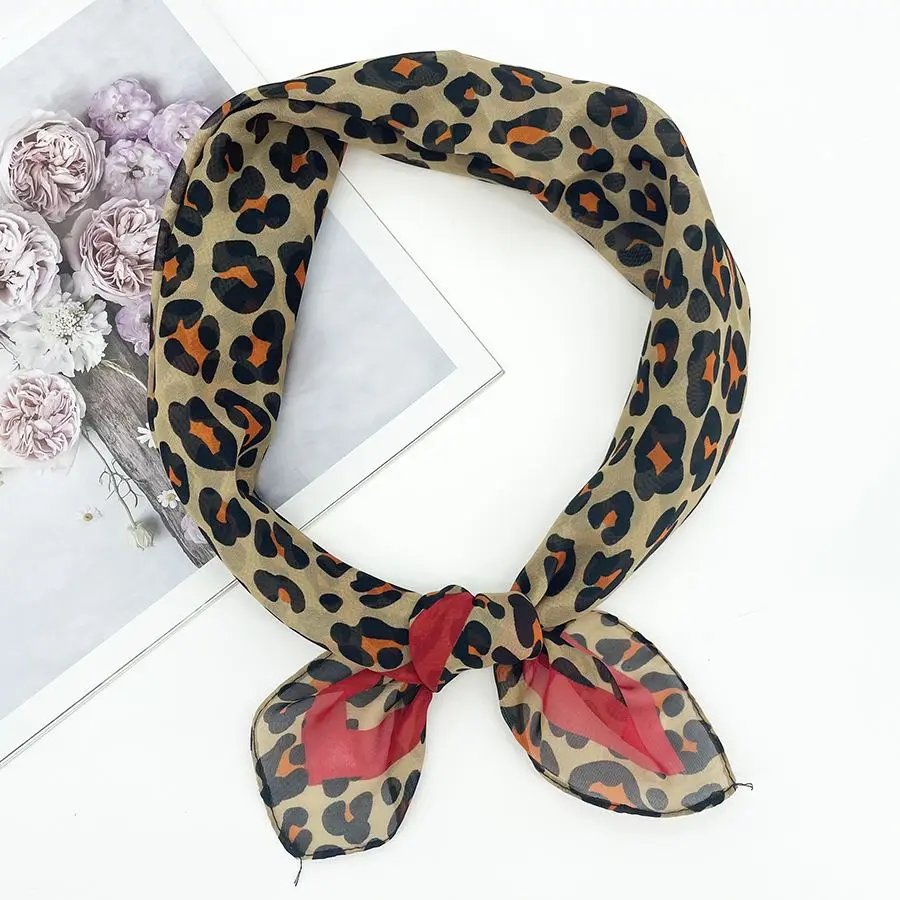 Halstuch Damen braun gemustert mit Leopardenmuster und Kante – Bild 6