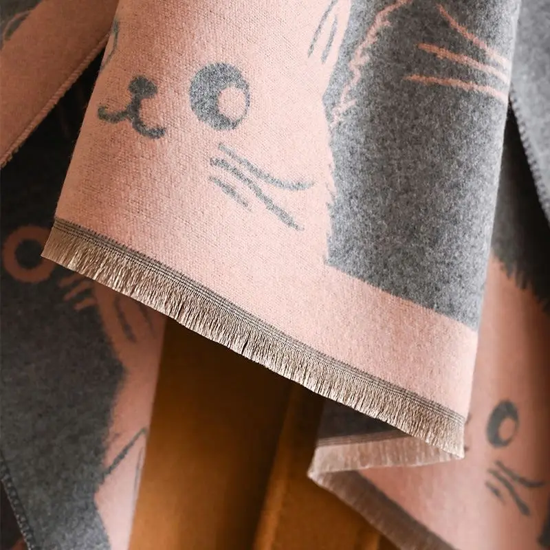 Schal Damen in Altrosa mit Katzenmotiven und Fransenkante – Bild 6