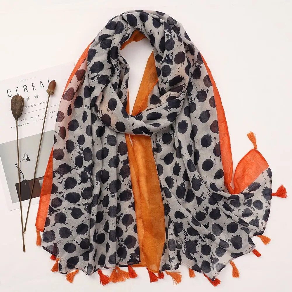 Schal Damen Winter groß mit Leopardenmuster und Quasten – Grau – Punkte