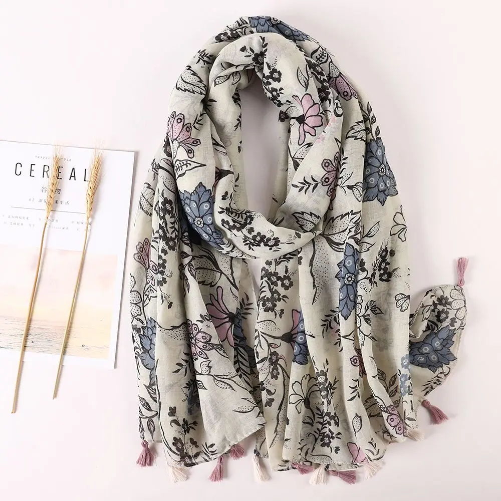 Schal Damen Winter groß mit Leopardenmuster und Quasten – Creme