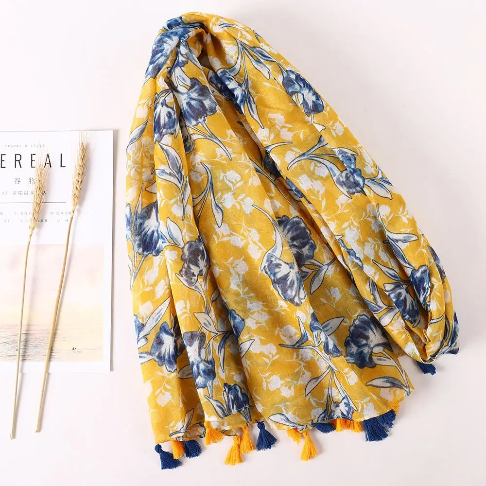 Schal Damen Winter groß mit Leopardenmuster und Quasten – Senfgelb – Blumen blau