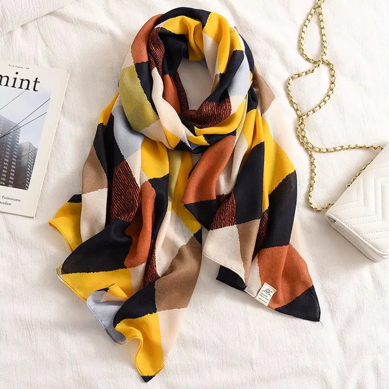 Schal Damen lang mit grafischem Muster und breitem Rand – Bunt – gelb