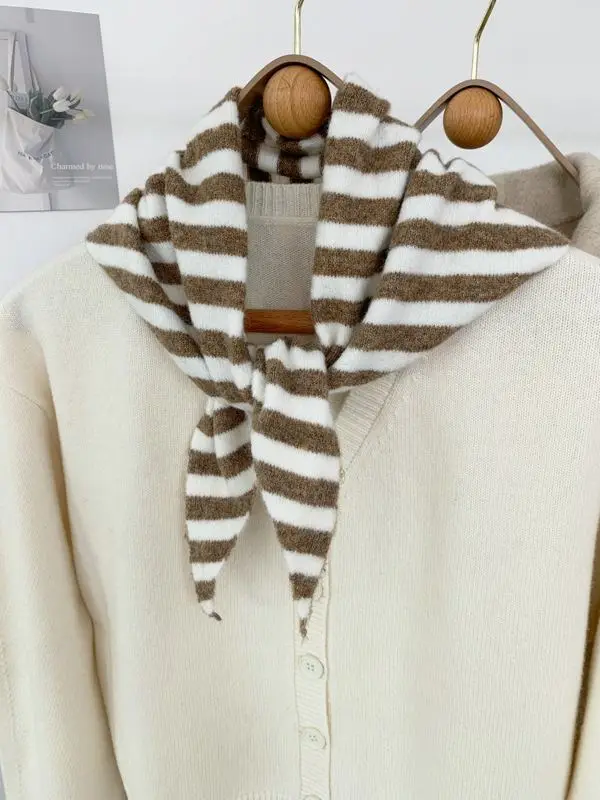 Schal als Dreieckstuch Damen, gestreift und gestrickt – Braun – gestreift