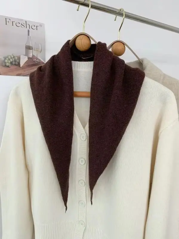 Schal als Dreieckstuch Damen, gestreift und gestrickt – Braun