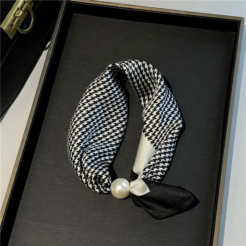 Schal Damen klein mit Perle, Streifen- und Punktemuster – Schwarz