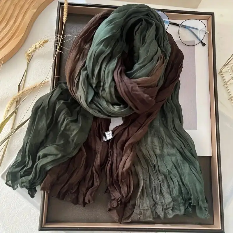 Schal Damen in Blau und Beige mit Farbverlauf und Knitteroptik – Olivgrün