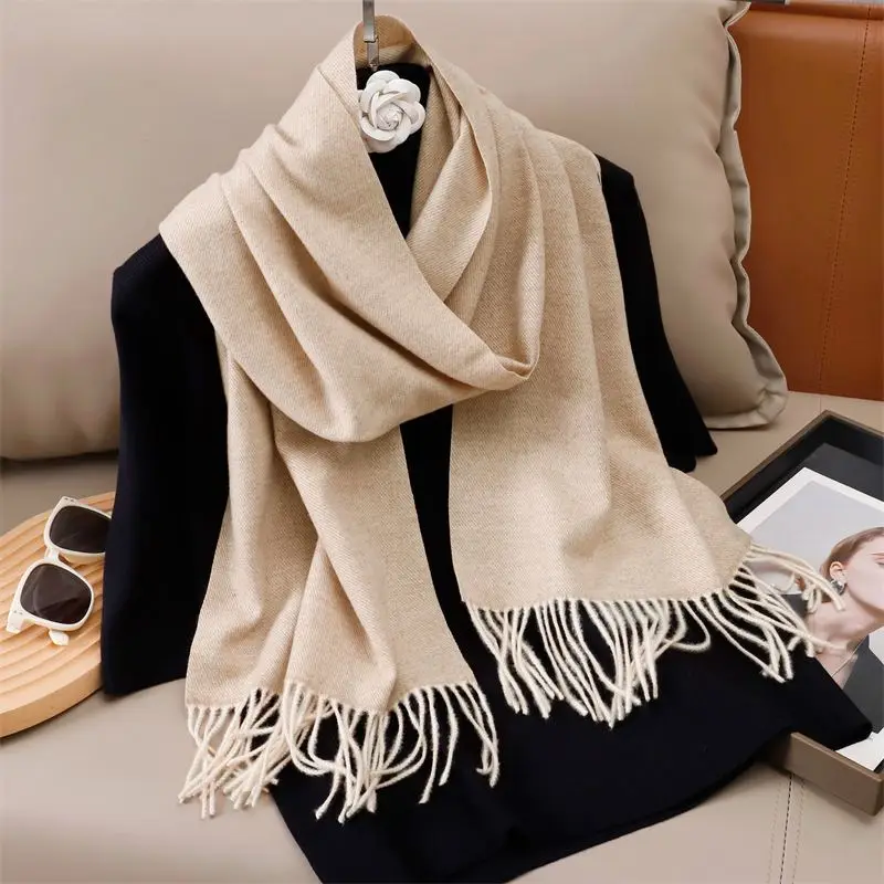 Schal Damen uni mit Fransen, lang und glatt – Beige – Nude