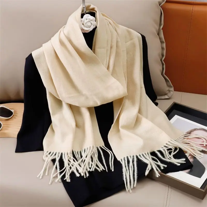 Schal Damen uni mit Fransen, lang und glatt – Creme – hell