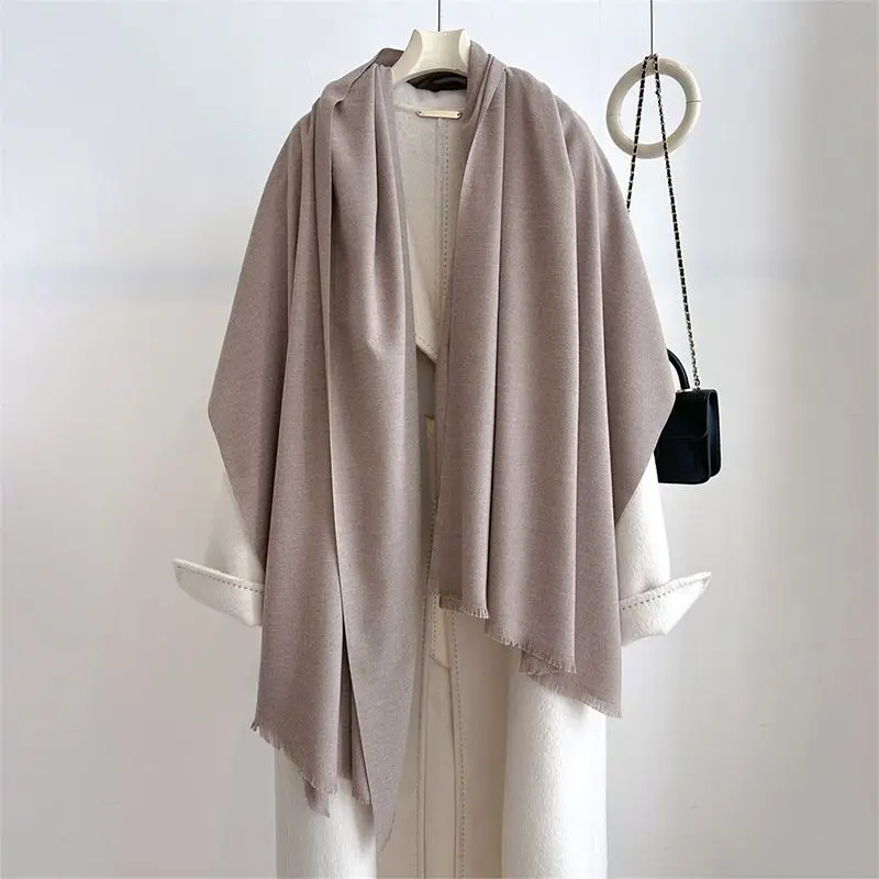 Stola Damen als Schultertuch, einfarbig mit feinen Fransen – Beige – Taupe