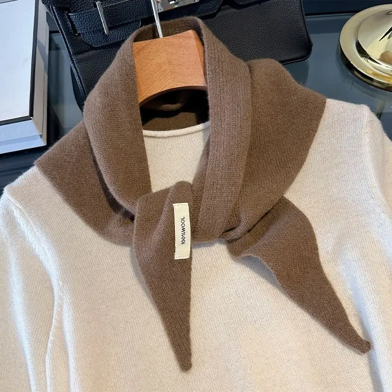 Schal Damen aus Wolle als Dreieckstuch, gestrickt, einfarbig – Braun