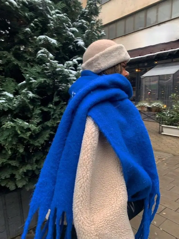 Damen Schal weiß, großer Fransenschal mit flauschiger Optik – Blau