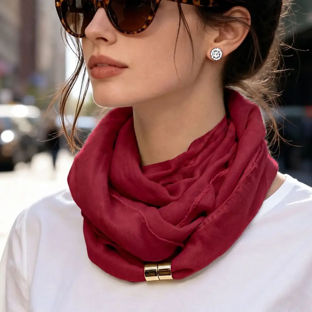 Loop Schal Damen warm mit goldfarbener Metallklammer – Weinrot